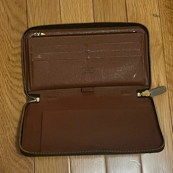 Louis Vuitton Zippy Organizer - Picture 2 of 7
